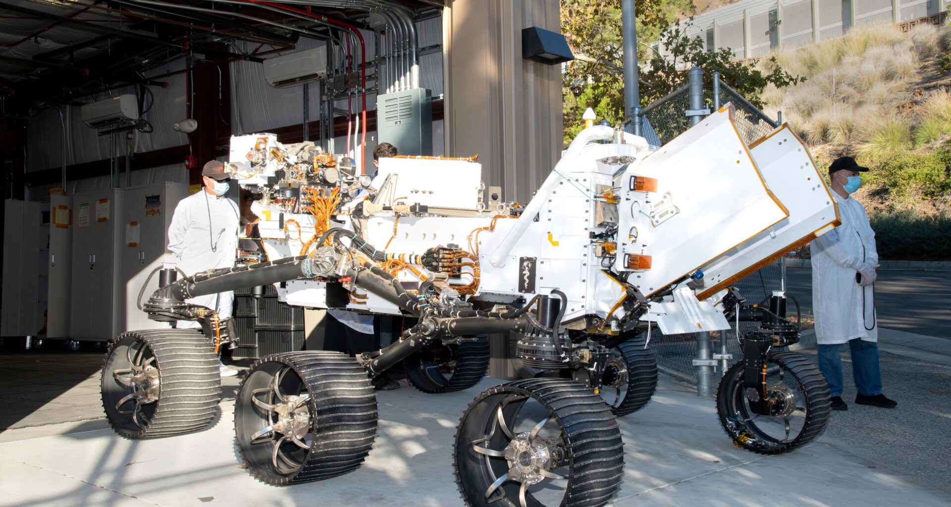 Sending repurposed Mars rover to the moon could cost more than $1 billion