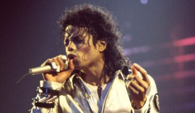 Michael Jackson Rules Multiple Charts With Different No. 1 Albums