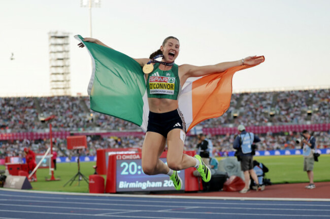 kate-oconnor-celebrates-after-winning-gold