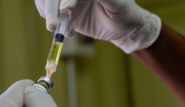Gilead Faces Price Debate Over 'Miracle' HIV Drug Lenacapavir