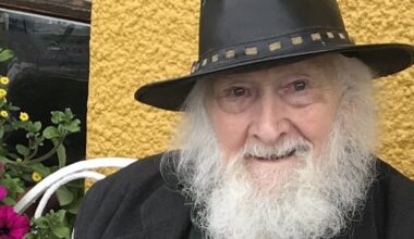 Maurice MacGowan had ‘a beautiful and noble soul’, funeral told – The Irish Times