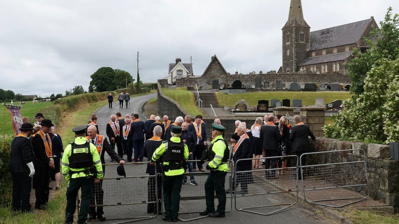 Decision to ban Drumcree parade to be quashed, High Court Judge rules