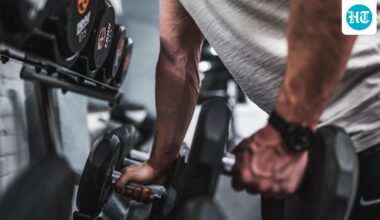 Does walking after lifting weights burn more fat? Fitness coach Eric Roberts shares what is most effective for fat loss