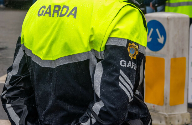 Man brought to hospital after firearm shot at home in Galway