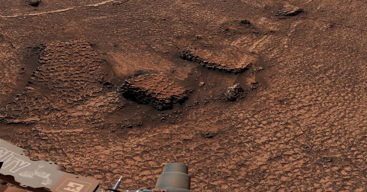 NASA rover finds massive honeycomb patterns on Mars