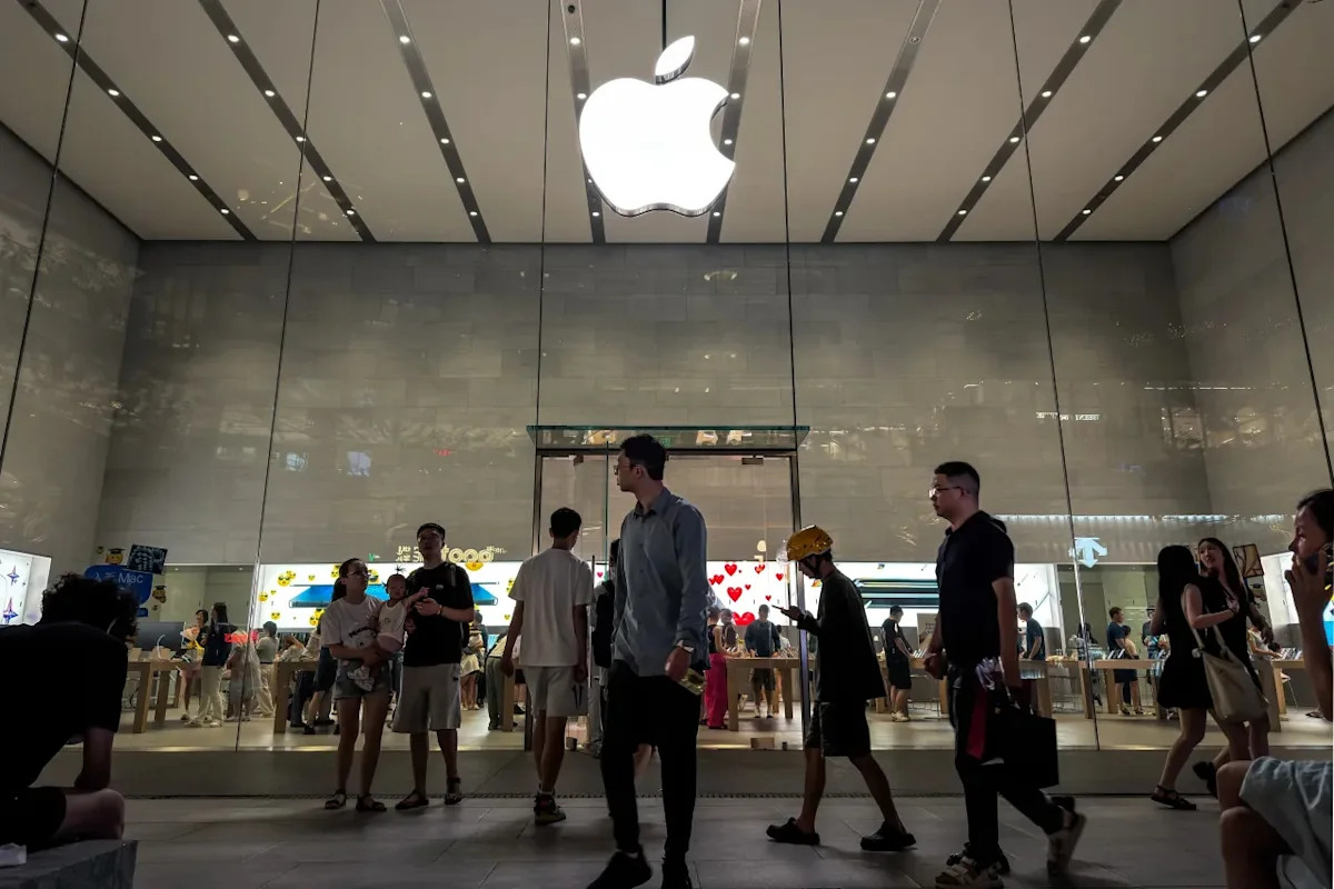 Apple’s Foldable Phone, Whoop-Like Band, CXMT Memory Tests Buzz Keep Traders Hooked