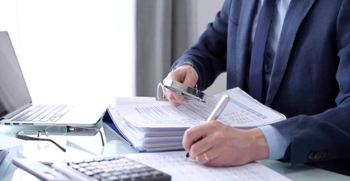 'I'll Manage It For Free': 63-Year-Old's Nephew Wants Control Of His $1.3 Million Retirement Savings — He’s Hesitating