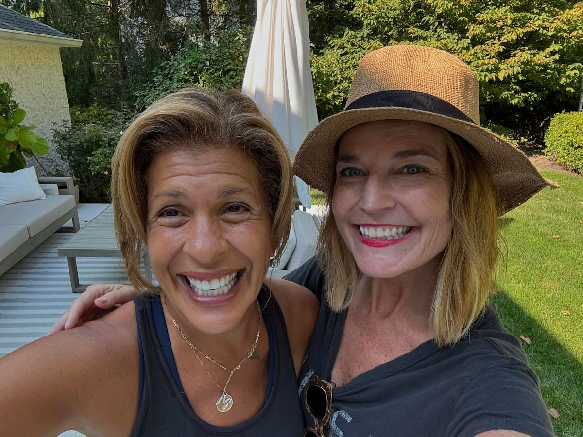 Savannah Guthrie reunites with pal Hoda Kotb amid break from ‘Today' show: ‘My favorite place'