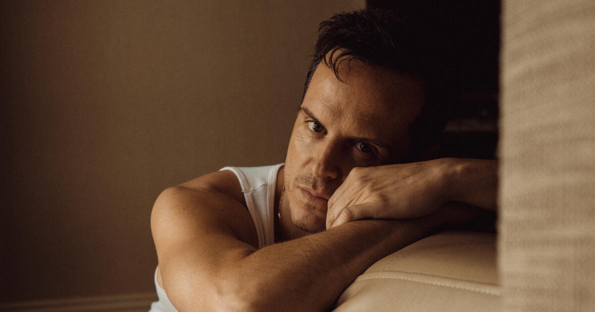 Andrew Scott on 'Elsinore' and his go-to movie when he's sad