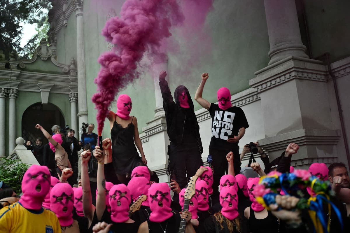 Fighting over Russia and Israel's inclusion ruins the point of the Venice Biennale show