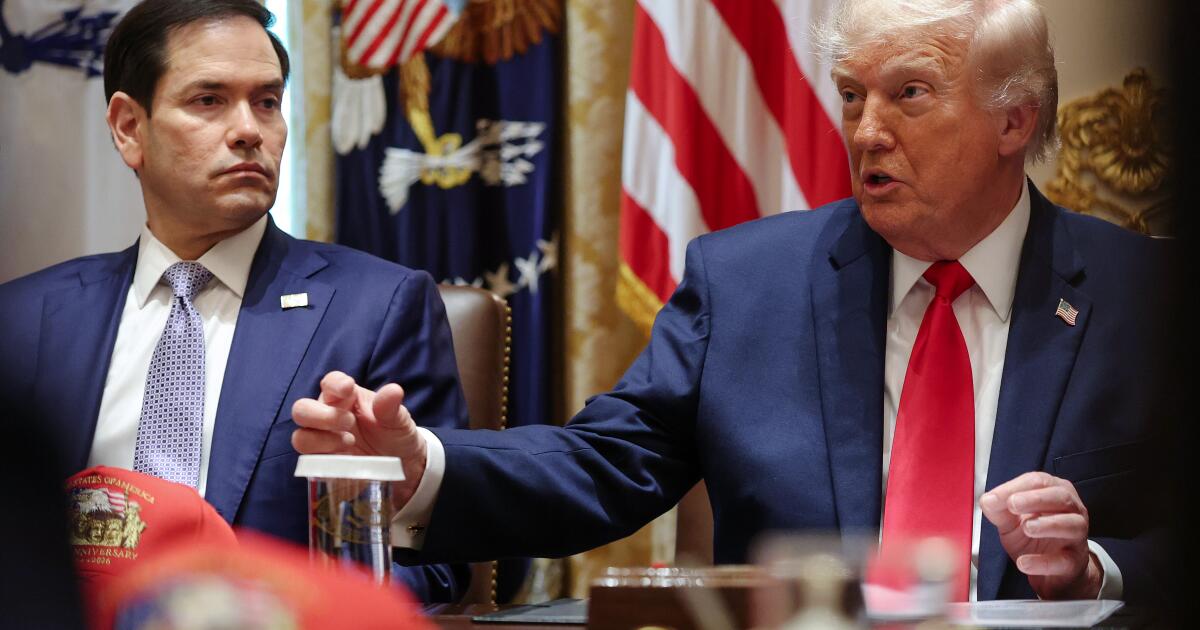 Trump holds Situation Room meeting to decide on Iran deal