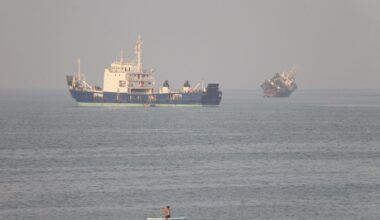 Oil keeps flowing through Hormuz despite Iran saying it’s shut