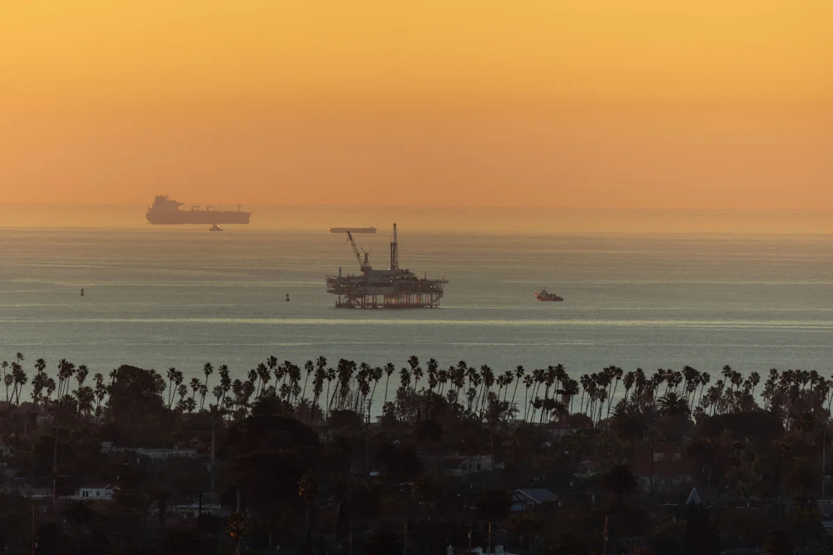 Oil prices hover near pre-war levels as Qatar cites 'positive progress' in US-Iran talks