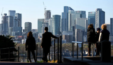 FTSE 100 rallies amid reports that Iran-US peace talks could resume