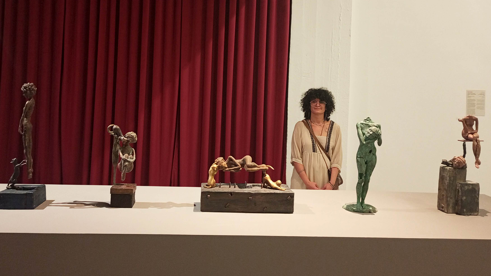 Kurdish Sculptor Ronak Ahmed Exhibits Five Works in Lebanon