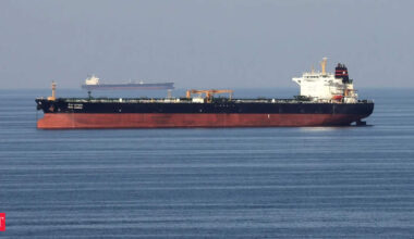Iran grants permission for Iraqi oil tankers to pass through Strait of Hormuz