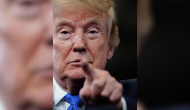 Trump threatens to bomb Oman amid Iran talks over Strait of Hormuz