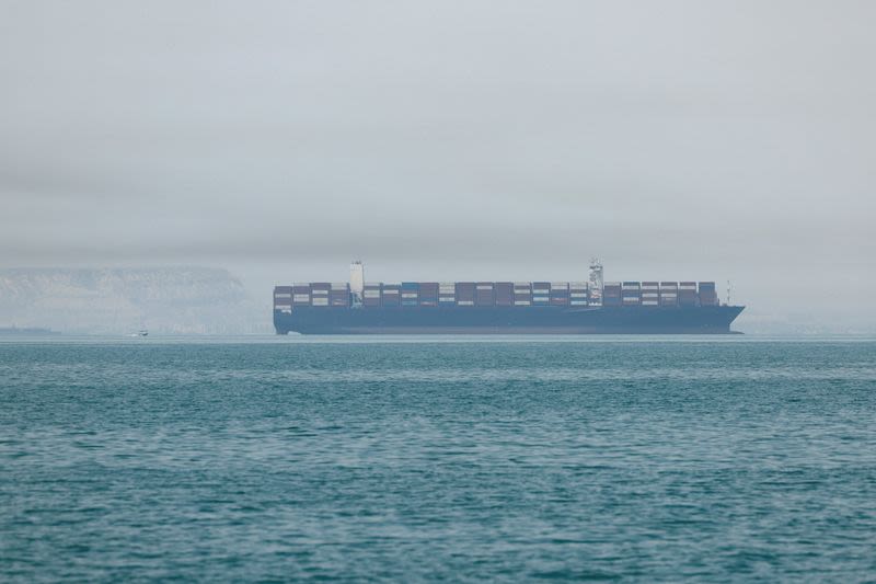 Shipping traffic via Strait of Hormuz slips below 10-day average, data shows
