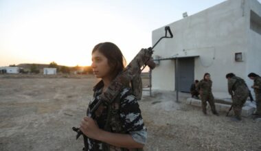 Once symbols of war on Islamic State, Kurdish women fighters seek role in new Syria