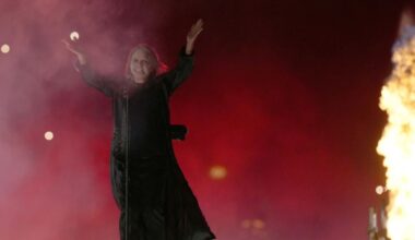 Ozzy Osbourne è morto, il frontman dei Black Sabbath aveva 76 anni