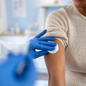 I vaccini nei pazienti oncologici sono rischiosi?