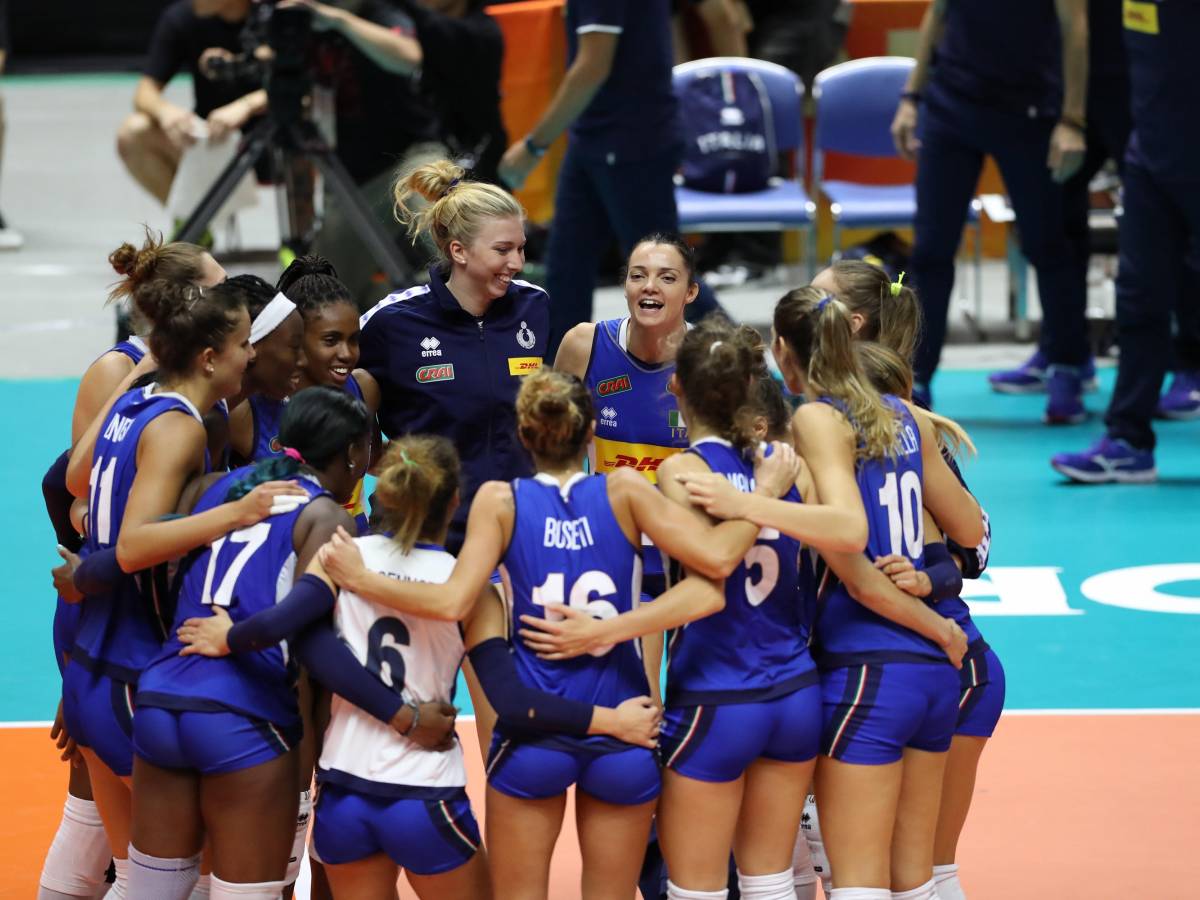 Nations League, Italvolley femminile da record: supera gli Stati Uniti e vola in semifinale