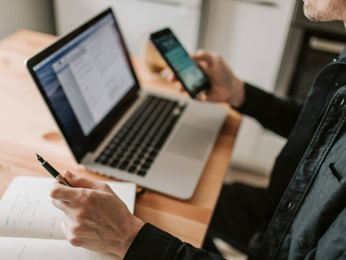 Estate di truffe, le vittime preferite sono i giovani: il 60 per cento dei raggirati ha meno di 24 anni