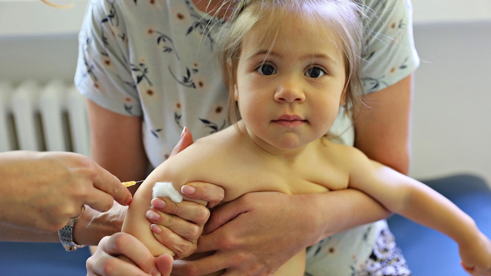 UNICEF-OMS: i tassi di vaccinazione dei bambini sono in ritardo in Europa - alimentando un'ulteriore recrudescenza di morbillo e pertosse