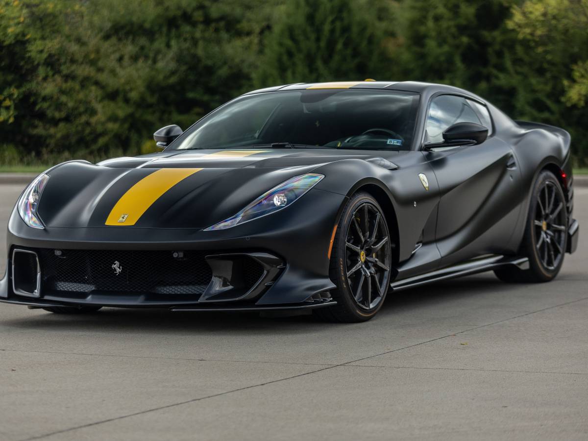 Ferrari 812 Competizione