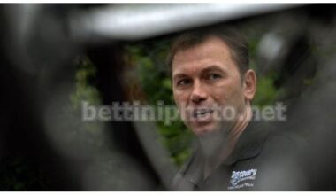 COSA CI FACEVA JOHAN BRUYNEEL AL VILLAGGIO DI PARTENZA DEL TOUR? CHI HA SBAGLIATO?