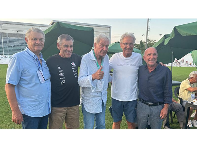 QUELLA SERATA MAGICA ALL'OTTAVIO BOTTECCHIA CON QUATTRO AMICI E GISIGER