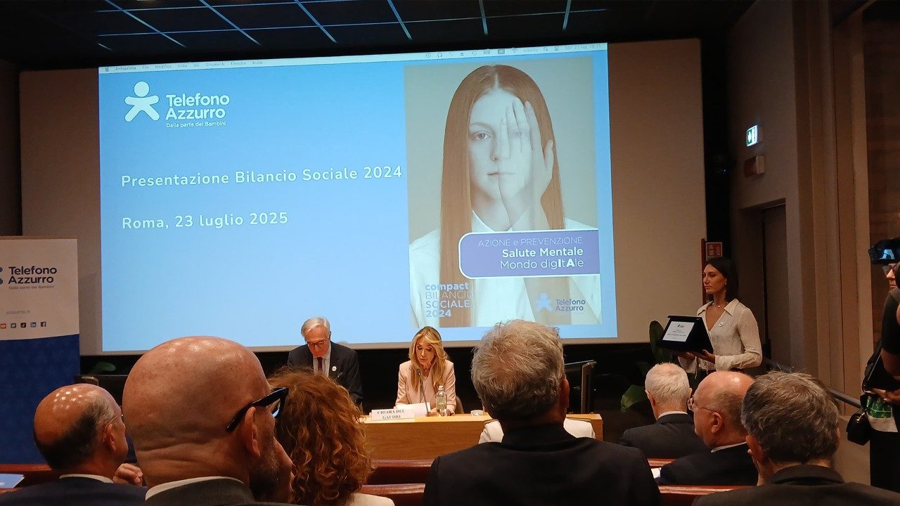 Telefono Azzurro: salute mentale di bambini e giovani, sempre più una priorità