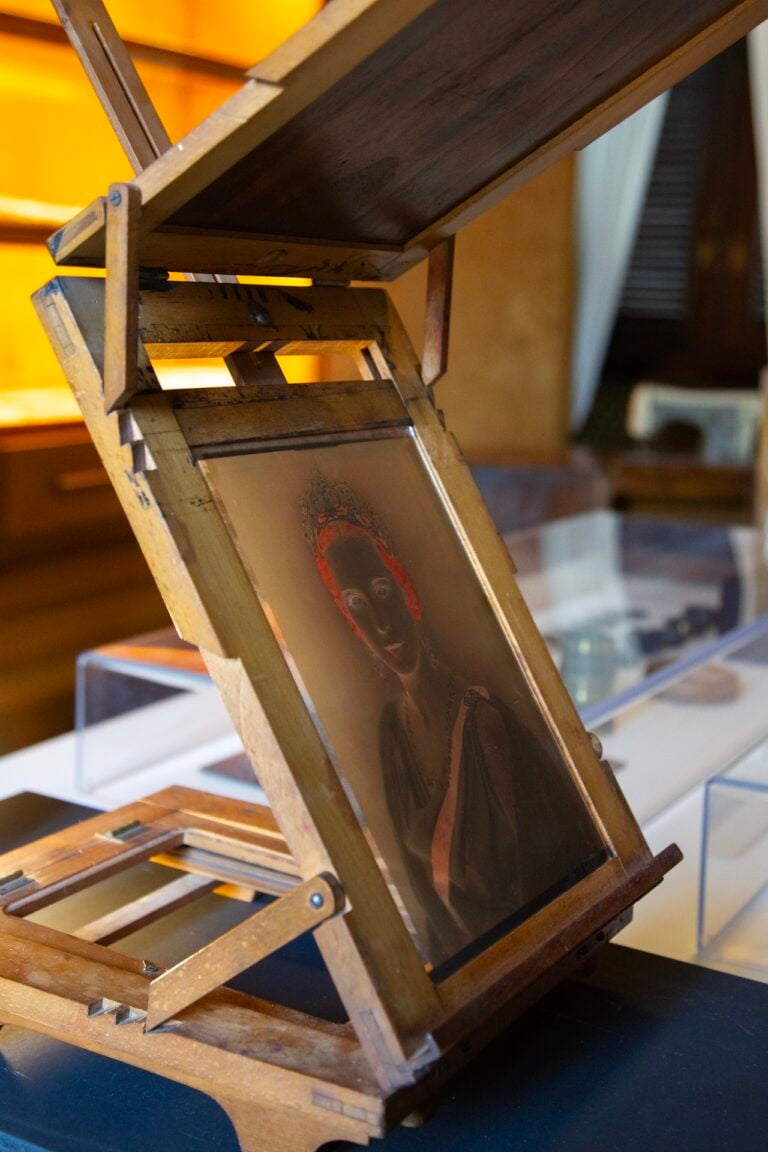 Ghitta Carell, installation view at Villa Necchi Campiglio, Milano, 2025.photo Barbara Verduci 2025 © FAI
