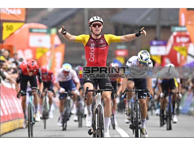 TOUR DE WALLONIE. TAPPA E MAGLIA PER KNIGHT CHE BATTE MILESI A SAMBREVILLE: 5° MOZZATO
