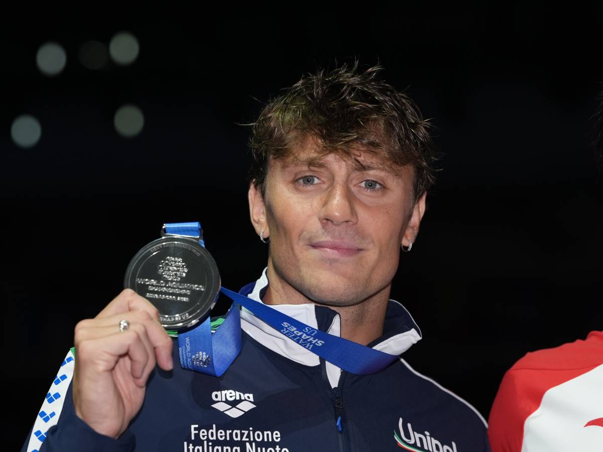Mondiali di nuoto, Martinenghi d'argento. "Ho passato la notte a vomitare"