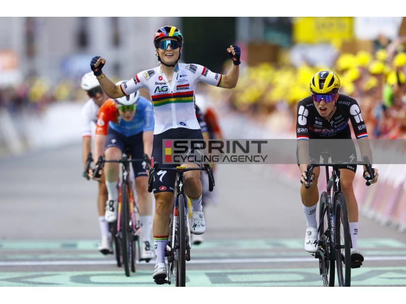 TOUR DE FRANCE FEMMES. A GUERET LA GIORNATA PERFETTA DI LE COURT PIENAAR, VINCE E RITORNA IN GIALLO