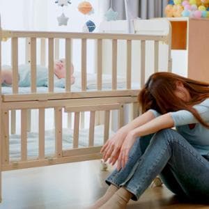 Depressione post partum, il cervello cambia (per due anni)