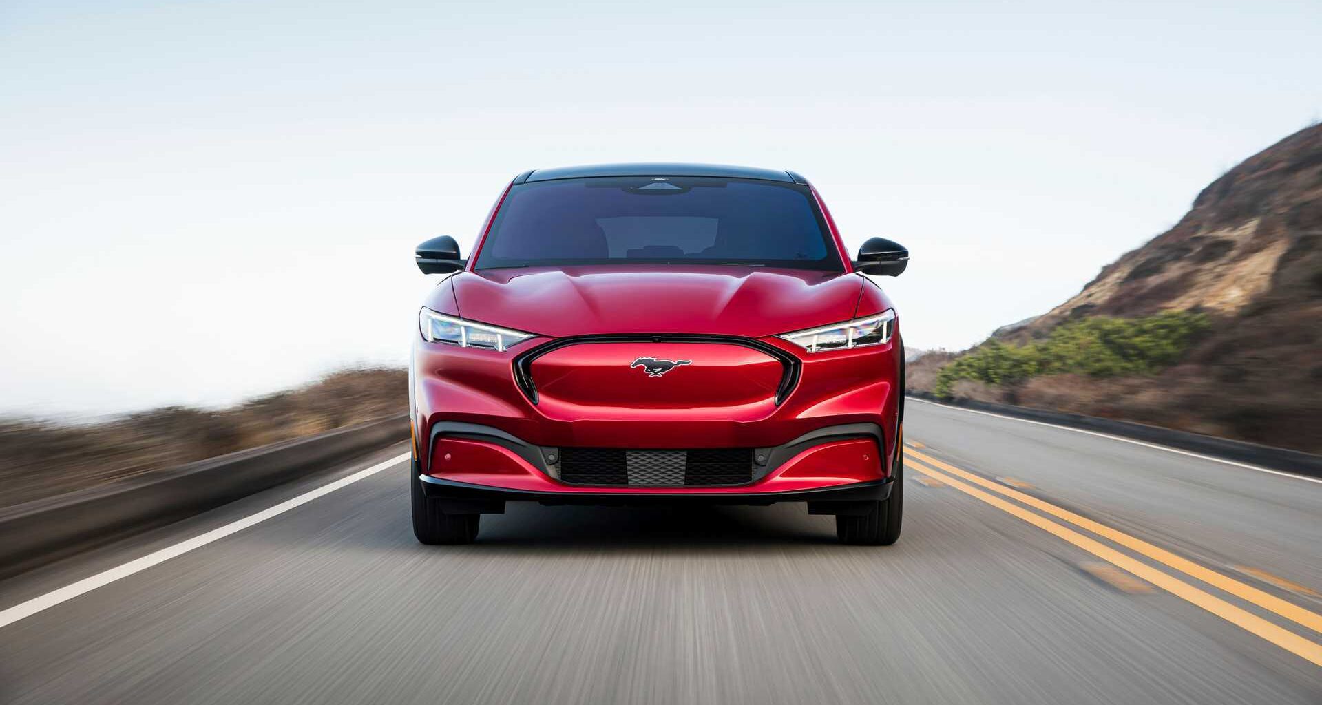 Come sta la batteria di una Ford Mustang Mach-E dopo 400.000 km?