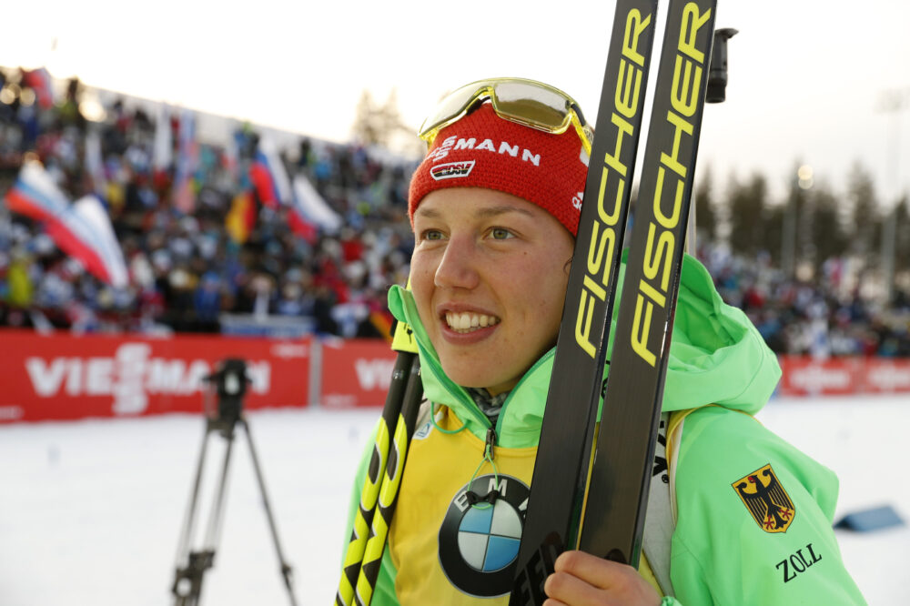 Laura Dahlmeier è morta. Travolta da una valanga di roccia, scompare a 31 anni una delle atlete più forti di tutti i tempi