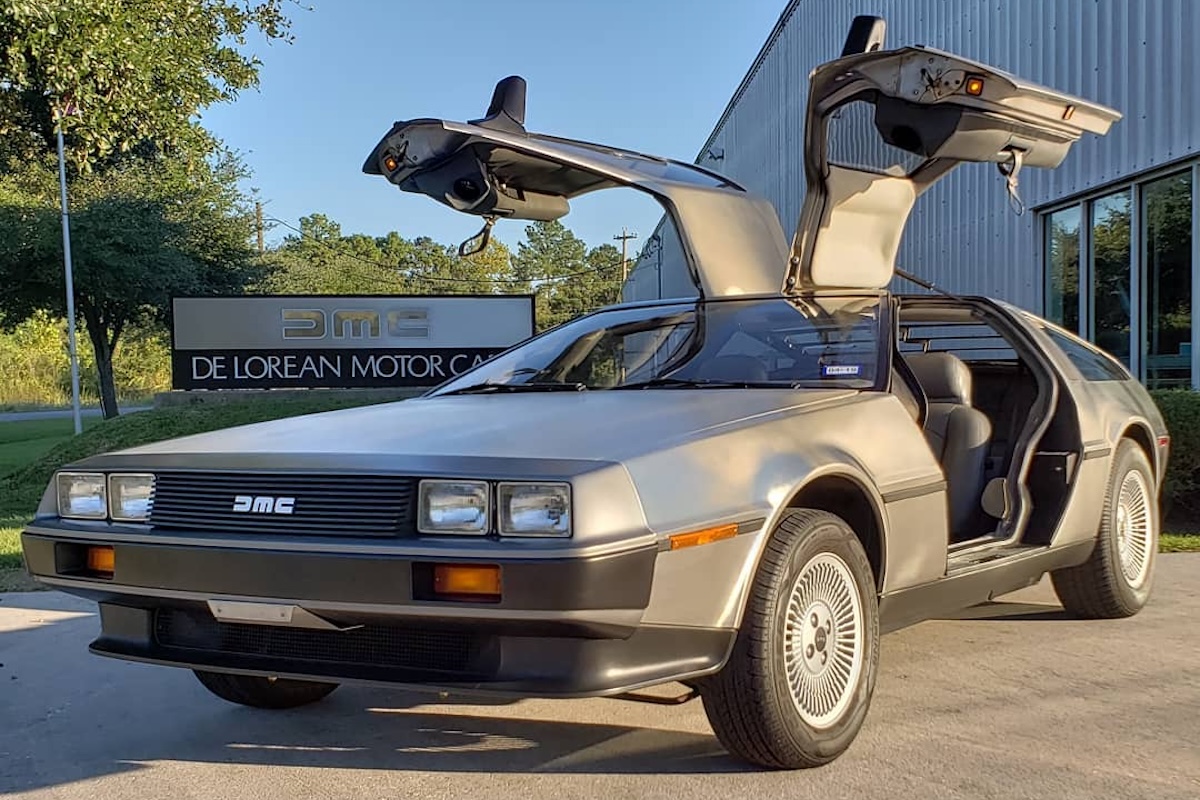 Il viaggio nel tempo di un'icona leggendaria: la DeLorean DMC-12 di “Ritorno al futuro”