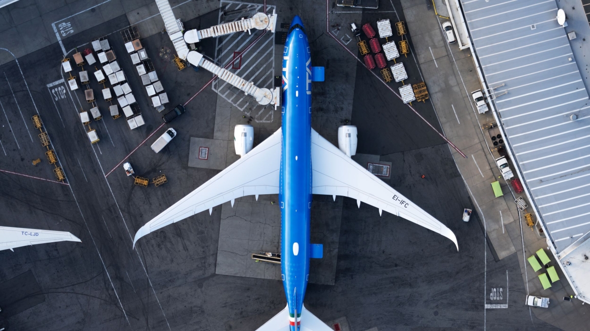 Ita Airways, via libera al nuovo piano industriale: flotta di 100 aerei e più voli verso America, Africa e Asia