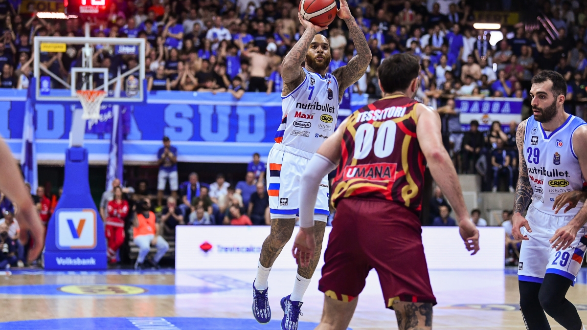 Basket, Treviso- Venezia 83-72: la Nutribullet fa suo il derby ma la Reyer strappa i playoff con un turno d'anticipo