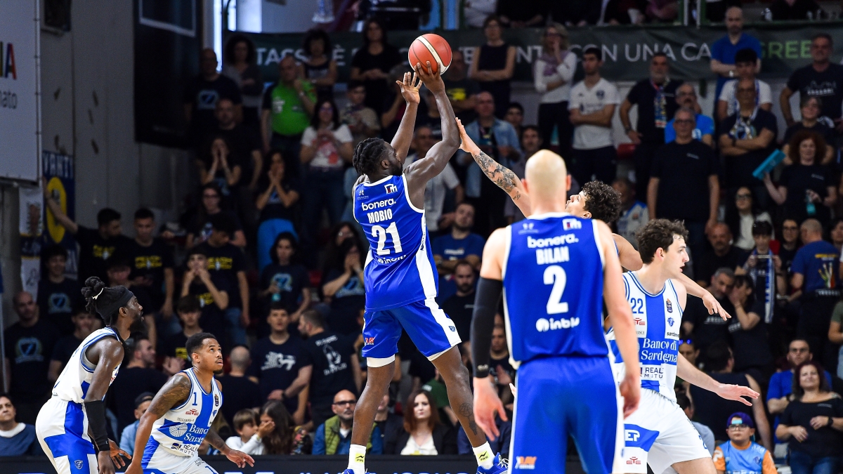 La Germani passa a Sassari e continua a volare: vincendo anche l'ultima partita, sarà seconda o terza