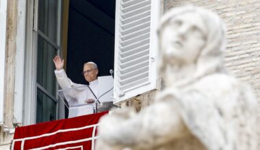 Dalle crociate all'«inutile strage», fino all'irritazione di papa Leone XIV su Israele: com'è cambiata negli anni la posizione della Chiesa sulle guerre