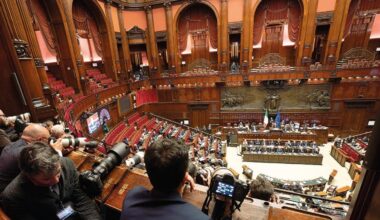 Reato di femminicidio, sì unanime del Senato: il ddl passa alla Camera