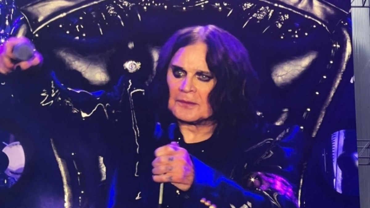 È morto Ozzy Osbourne, leggenda dell’heavy metal