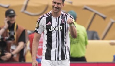 Calciomercato, le news di oggi: Inter-Atalanta braccio di ferro per Lookman, Juventus all'assalto di Kolo Muani dopo la cessione di Mbangula, Milan su Vlahovic