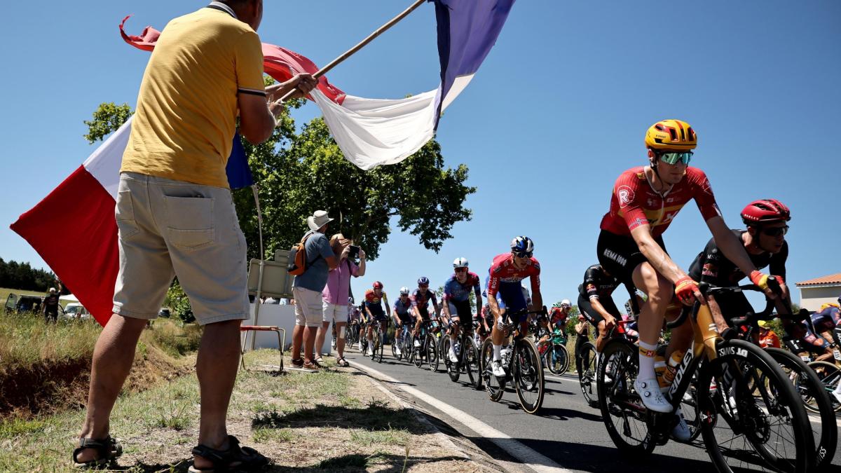 Tour de France LIVE: oggi la 16ª tappa da Montpellier al Mont Ventoux | La diretta