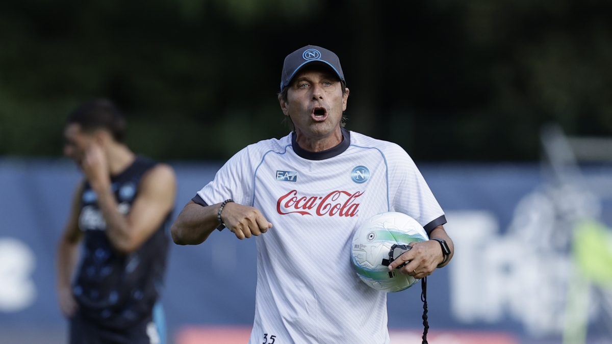 Napoli, debutta De Bruyne ma Conte perde 2-0 con l'Arezzo