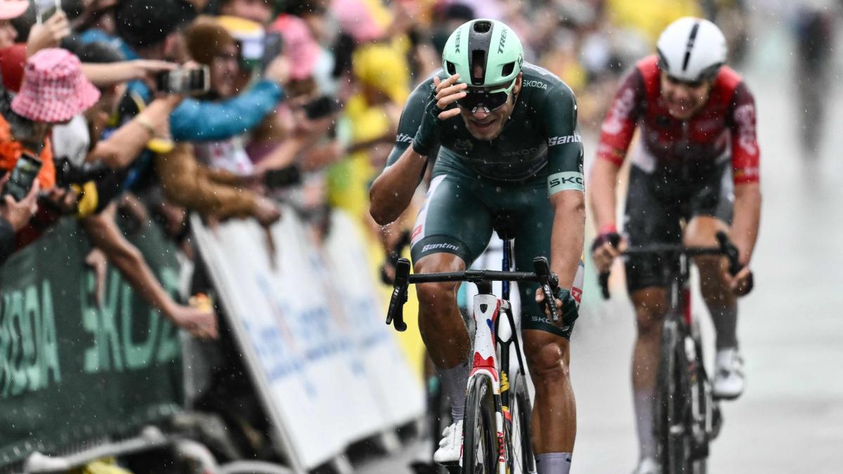 Tour de France, Jonathan Milan vince tappa 17 a Valence, Tadej Pogacar resta maglia gialla